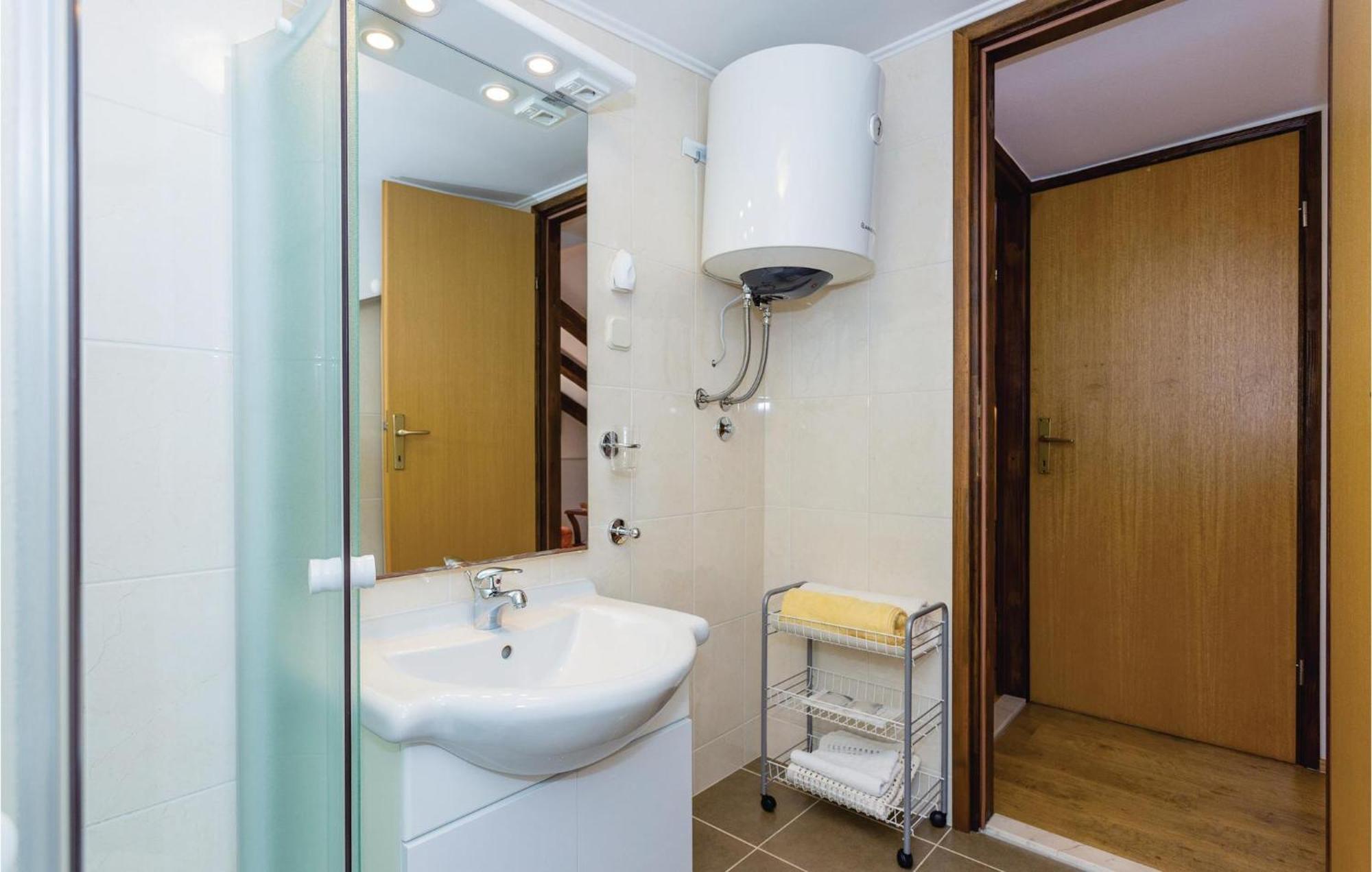 Nice Apartment In Dubrovnik With Kitchenette Exterior foto