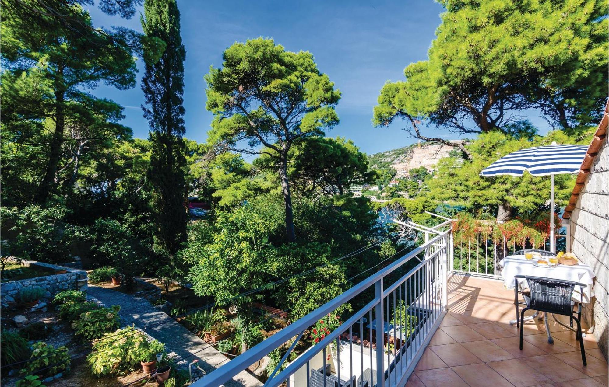 Nice Apartment In Dubrovnik With Kitchenette Exterior foto